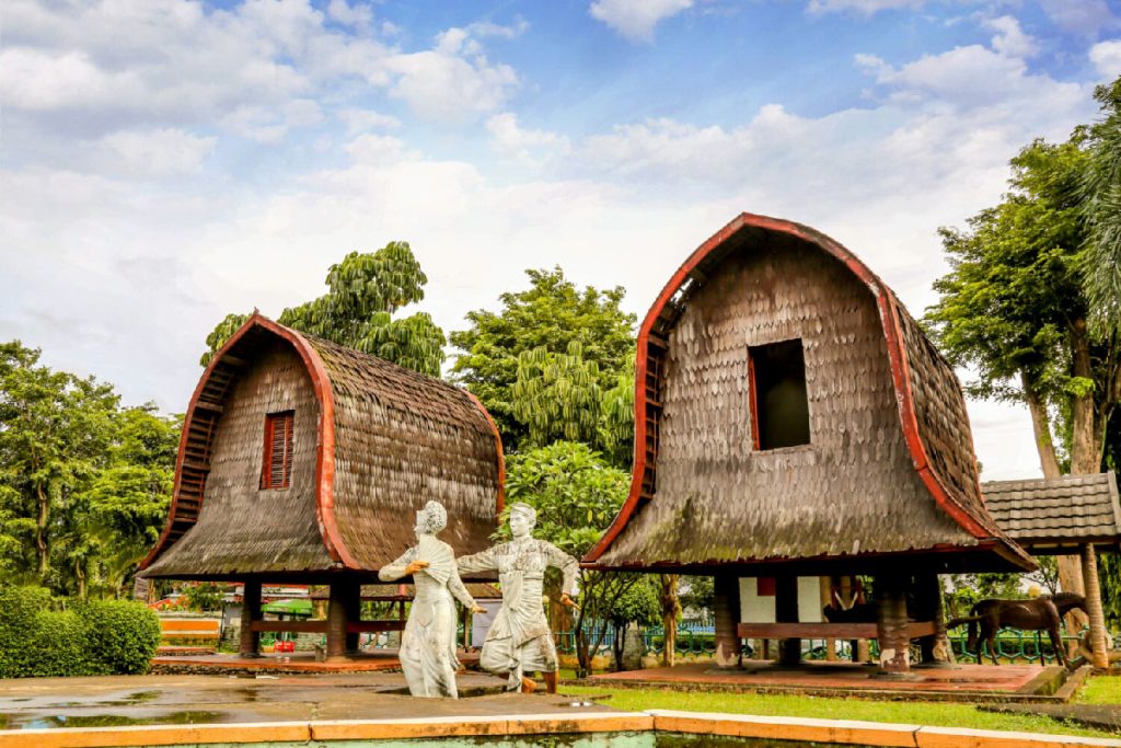 Rumah Adat Borengan